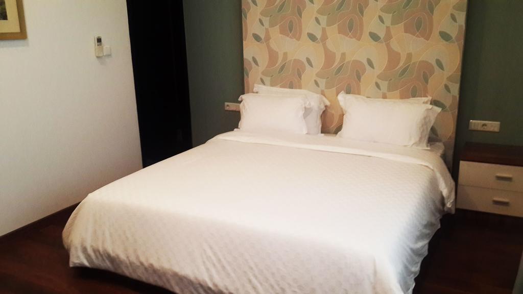 Dago Teuku Angkasa 14 Hotel Bandung Bilik gambar